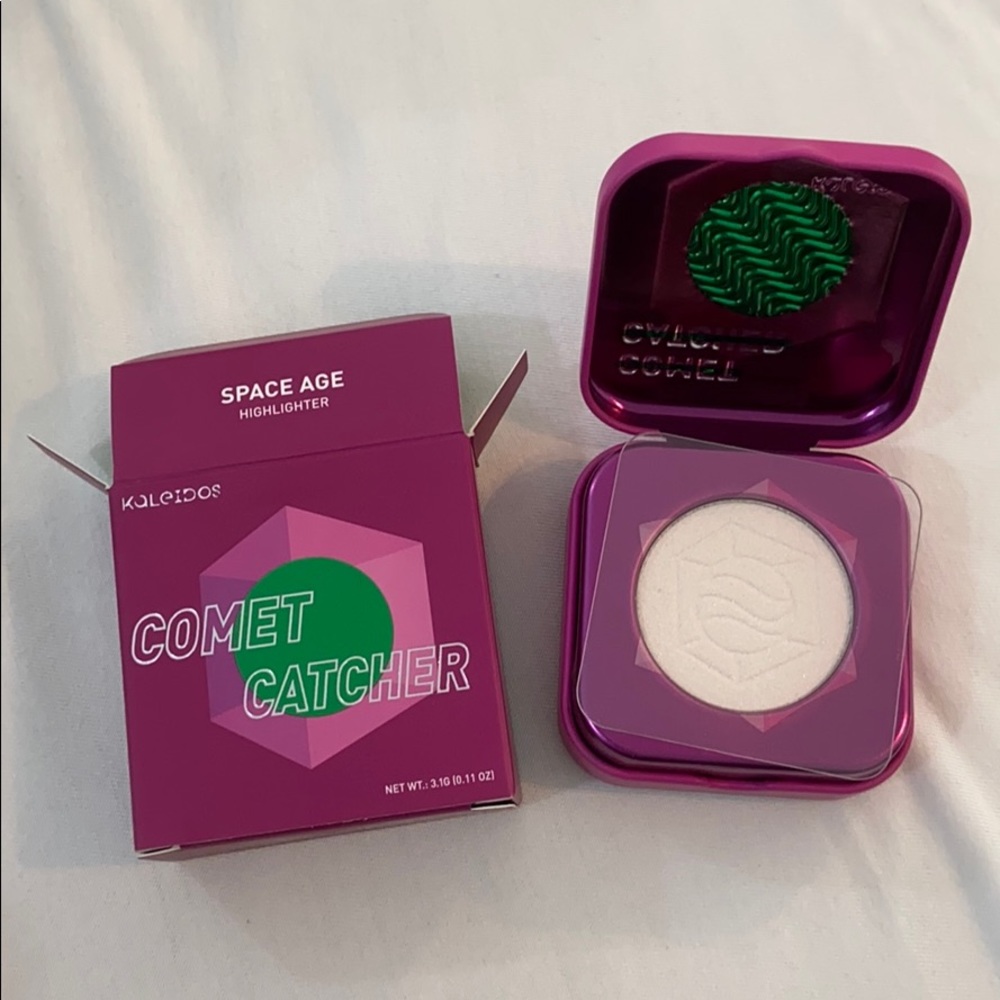 Kaleidos Makeup Comet Catcher Highlighter